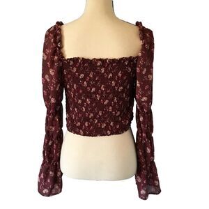 Wild Fable Women’s Long Sleeve W/Bell Cuff Floral Fitted Crop Top Size LG
